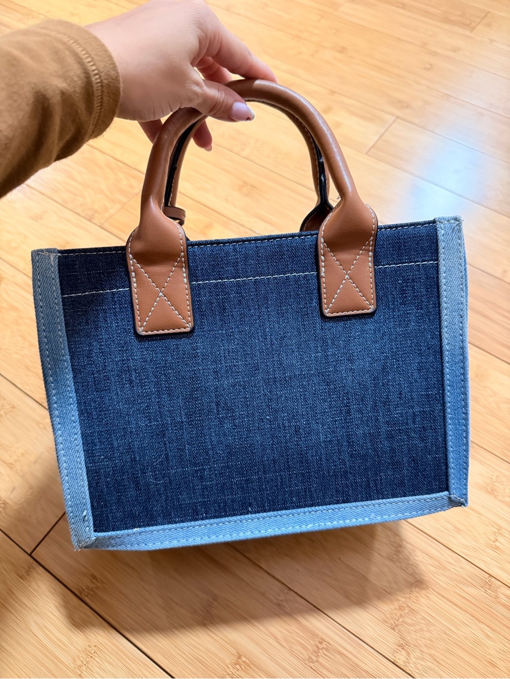 True Religion Tote Bag - Picture 2 of 4
